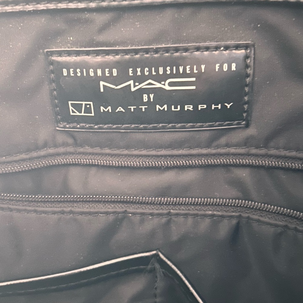 Matt Murphy for MAC Cosmetics Sleek Black Tote Bag - Picture 2 of 7